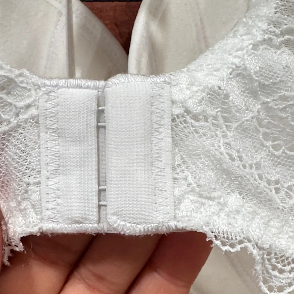 BRAVISSIMO NIYA SMOOTHING BRA - Picture 11 of 15